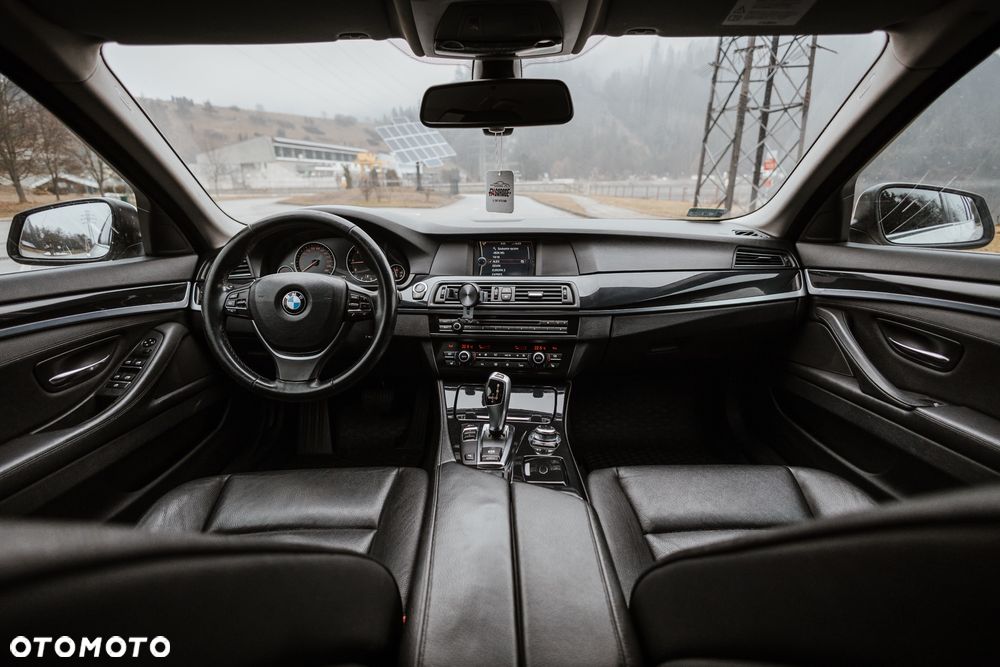 BMW Seria 5 520d xDrive - 20