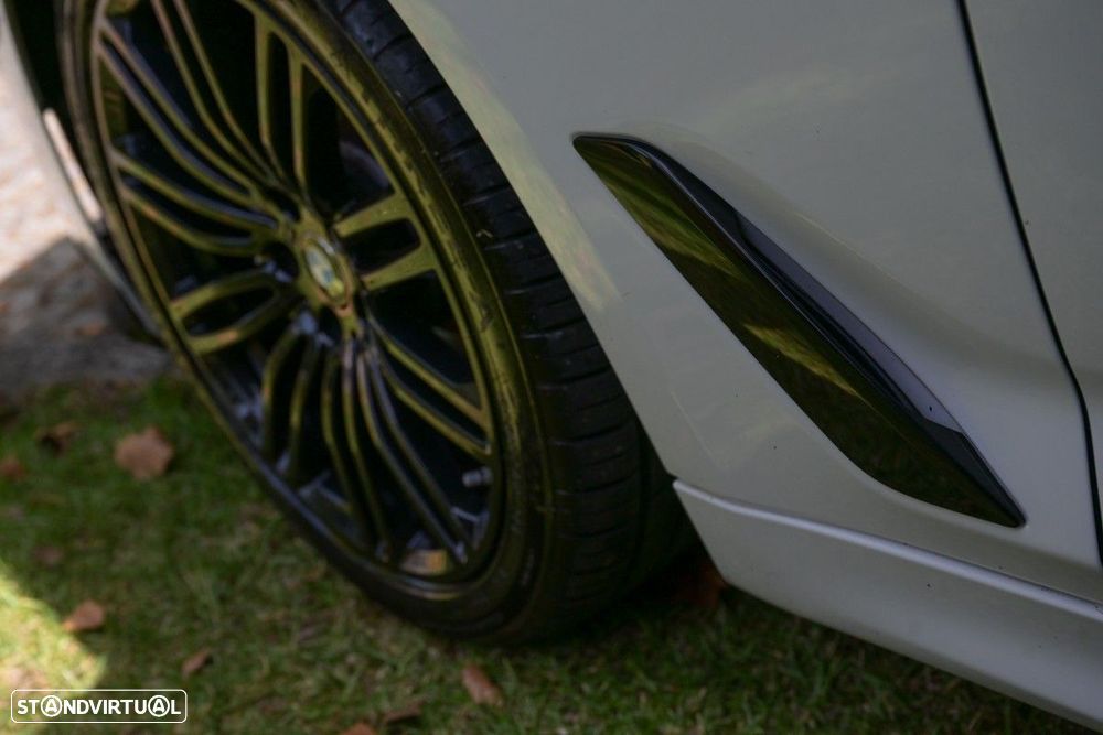 BMW 520 d Pack M Auto - 19