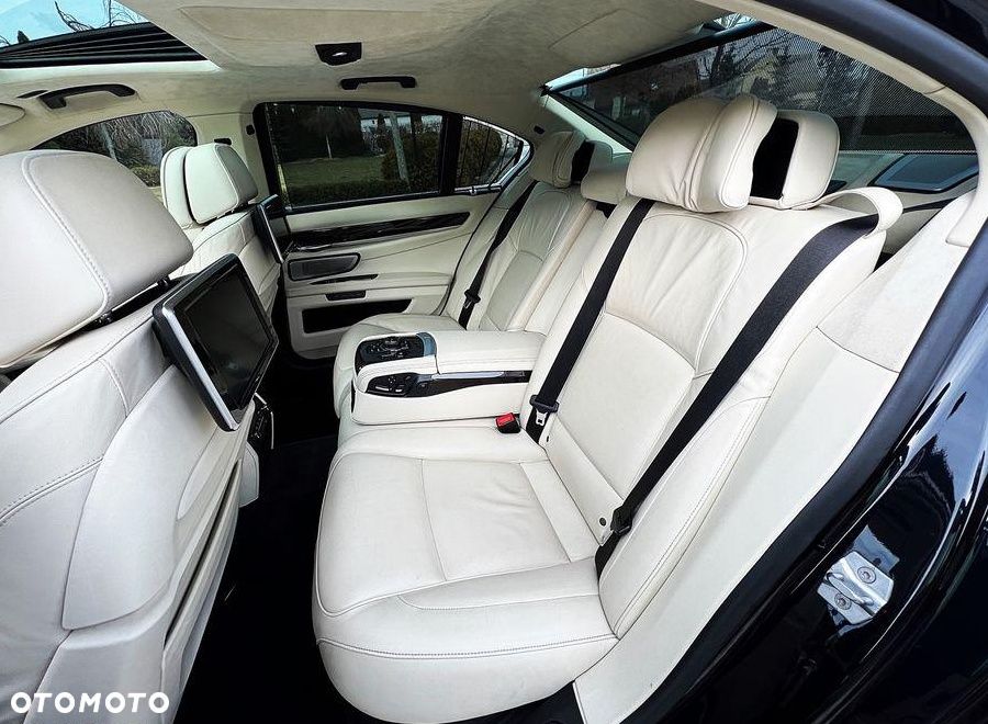 BMW Seria 7 750d xDrive - 19