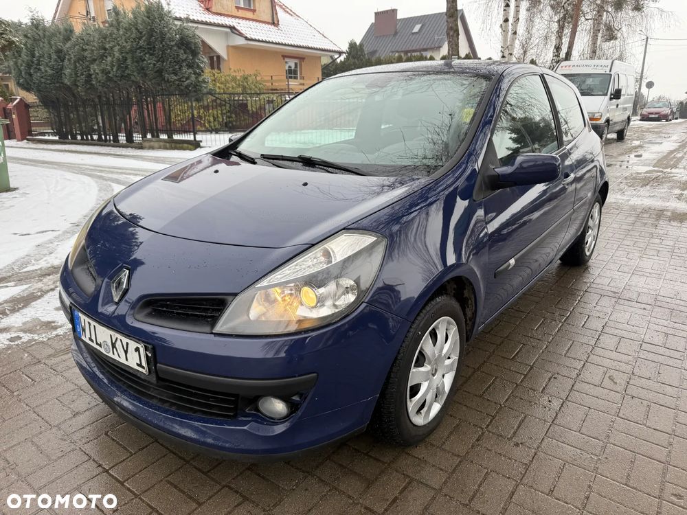 Renault Clio - 1
