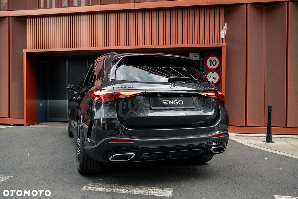 Mercedes-Benz GLC 300 mHEV 4-Matic AMG Line - 25