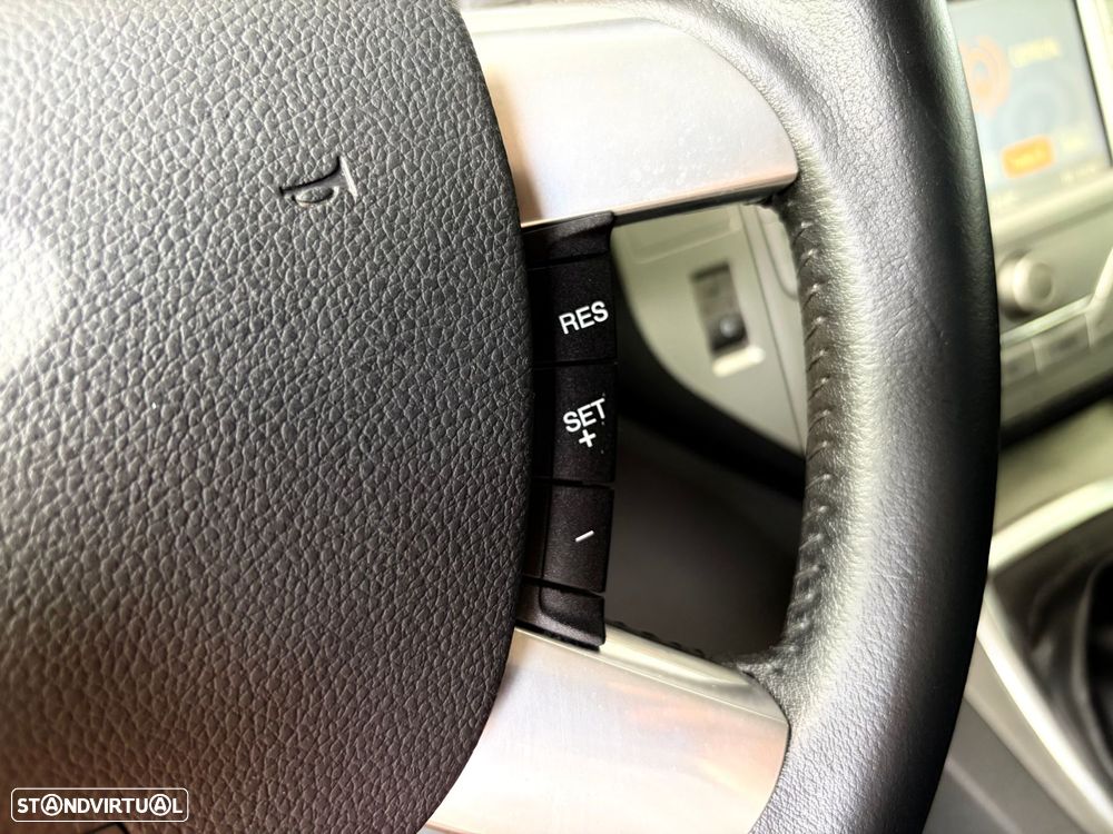 Ford Kuga 2.0 TDCi Titanium - 16