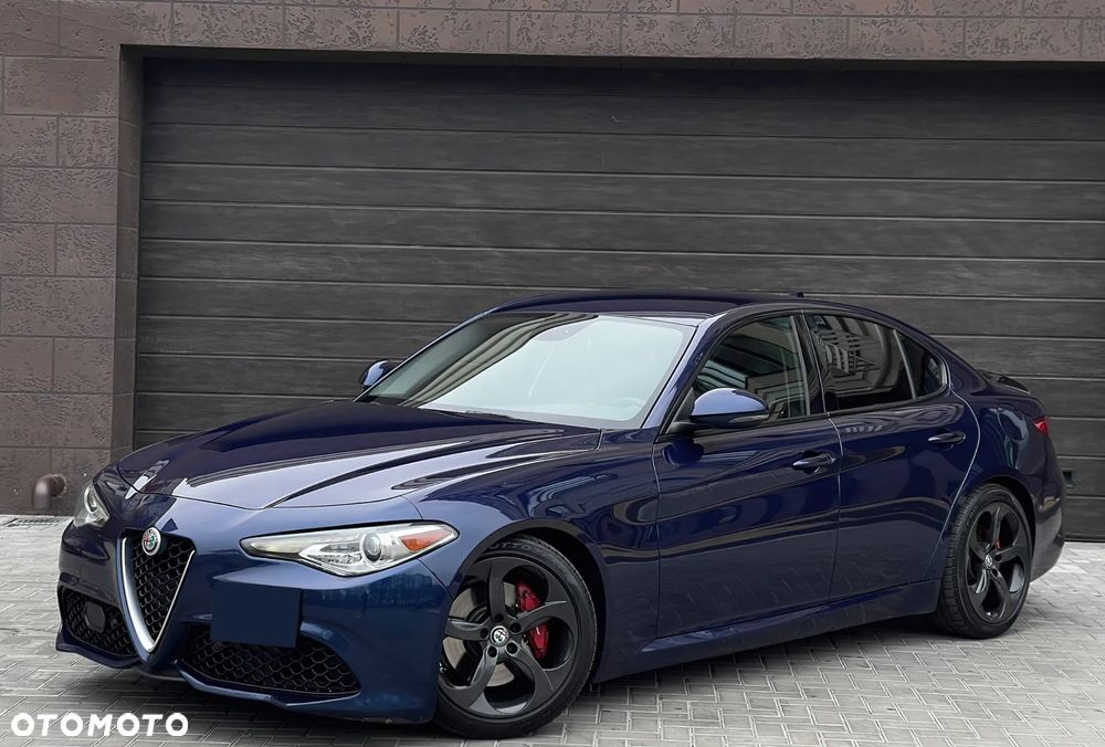 Alfa Romeo Giulia - 1