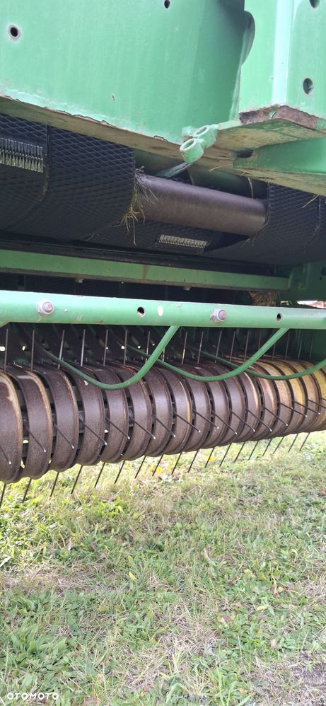 John Deere Prasa John 572 - 10