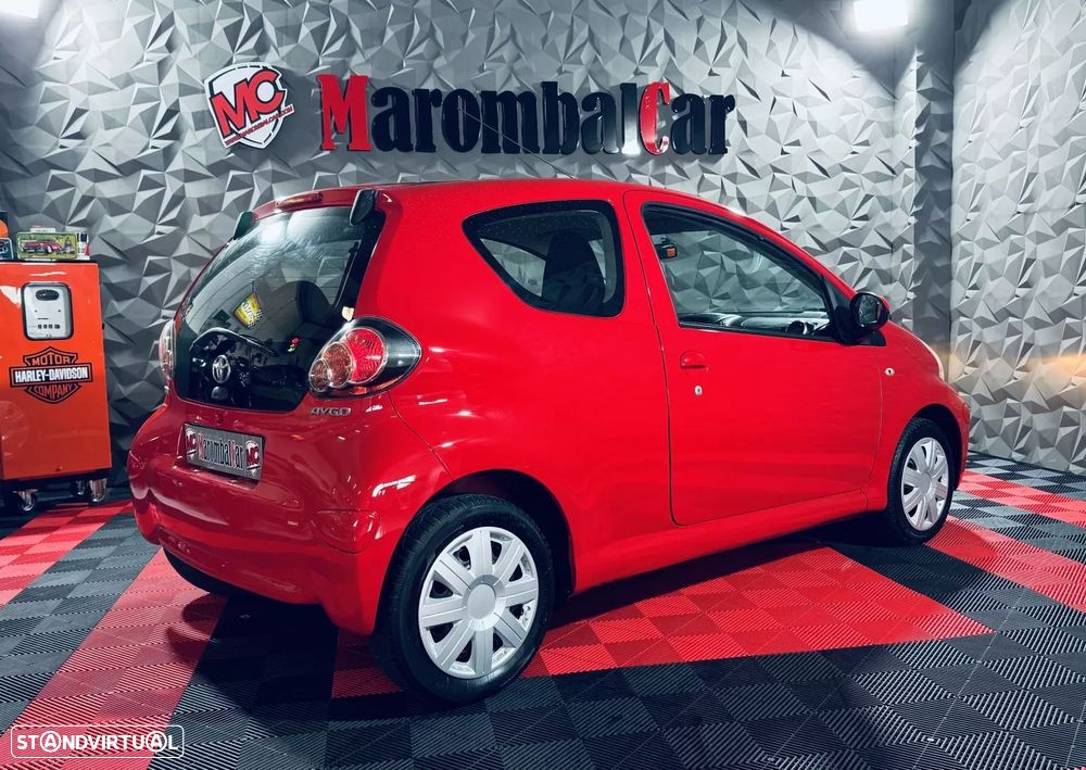 Toyota Aygo - 10