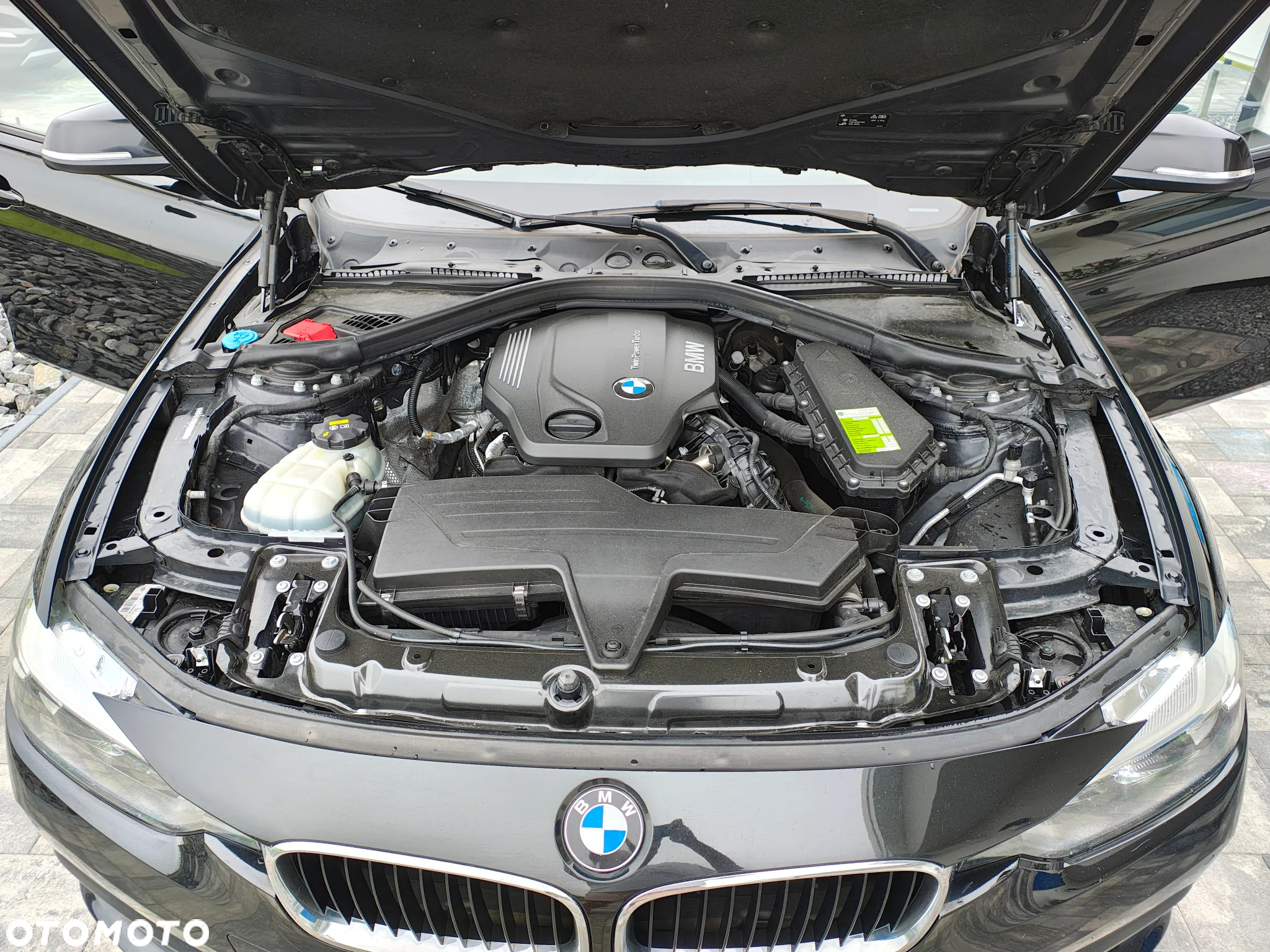 BMW Seria 3 320d Sport Line Shadow - 24