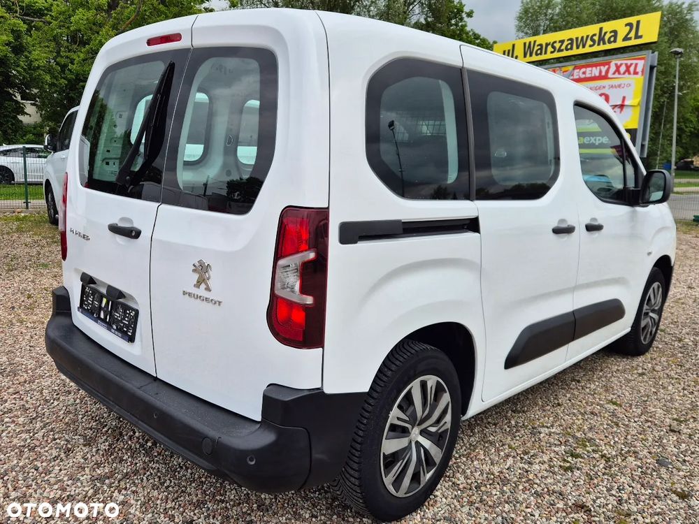 Peugeot Partner }{ Automat }{ 130KM }{ FV VAT }{ 2x drzwi przesuwne } - 3