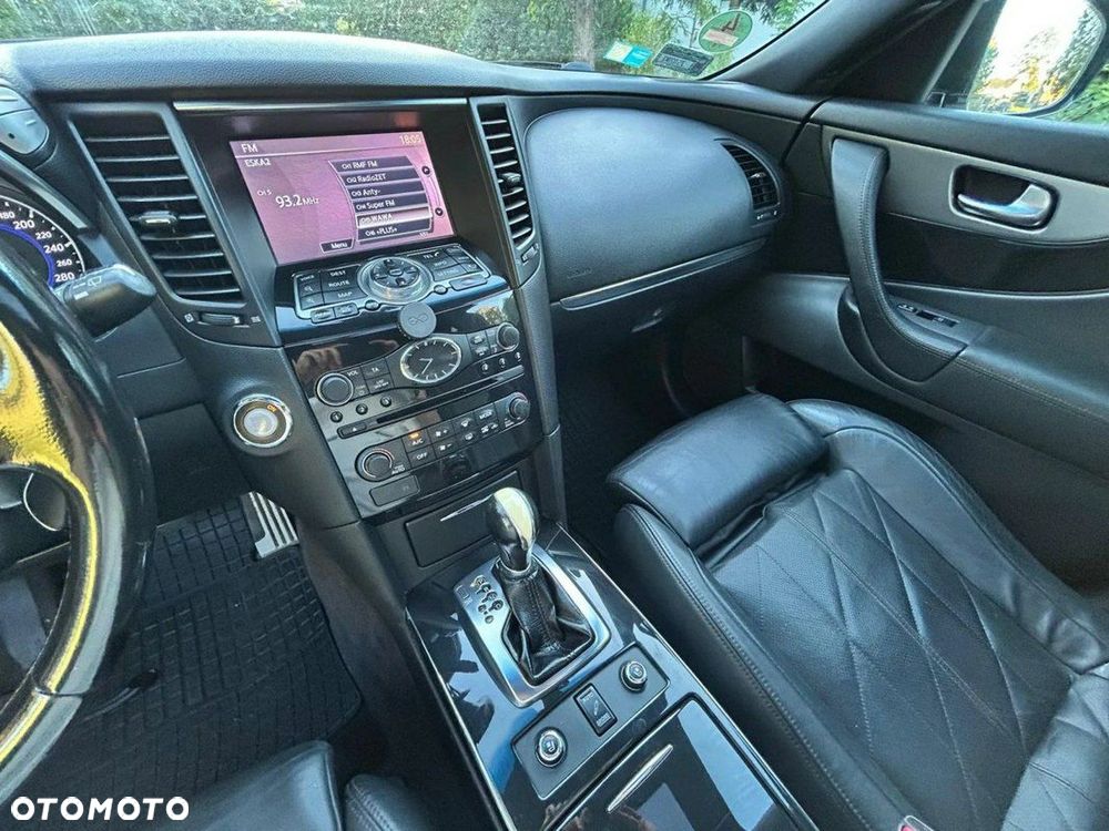 Infiniti FX - 30