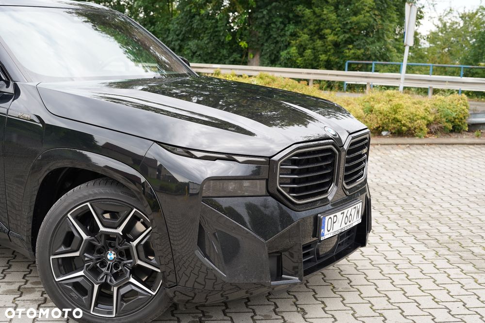 BMW XM - 7