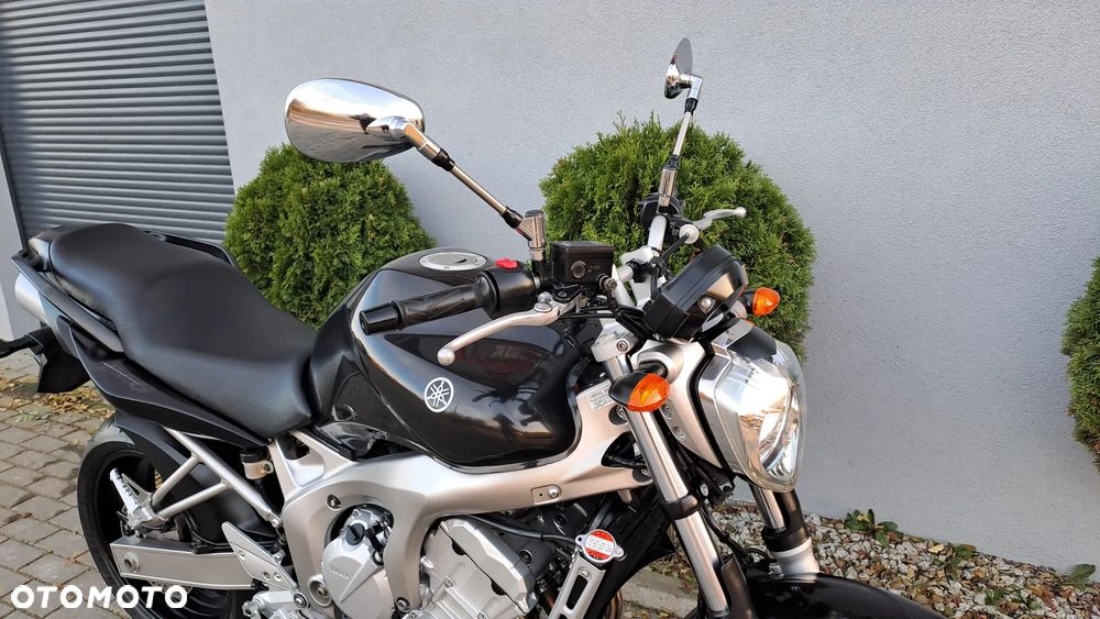Yamaha FZ - 6