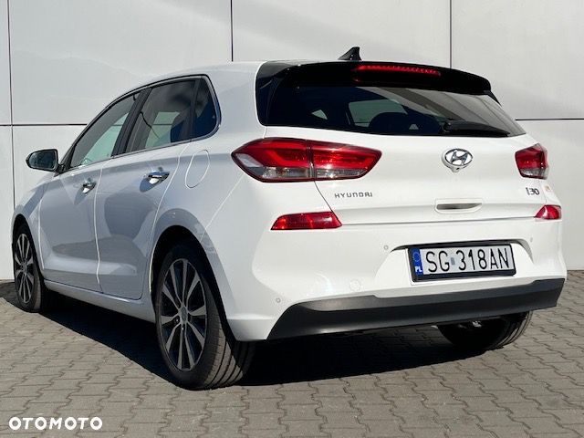 Hyundai i30 1.6 D Premiere Luxury - 5