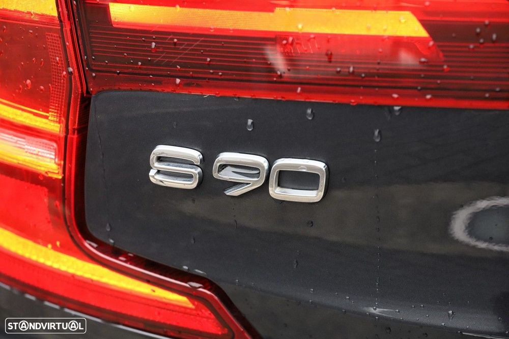 Volvo S90 2.0 D5 Inscription AWD Geartronic - 29