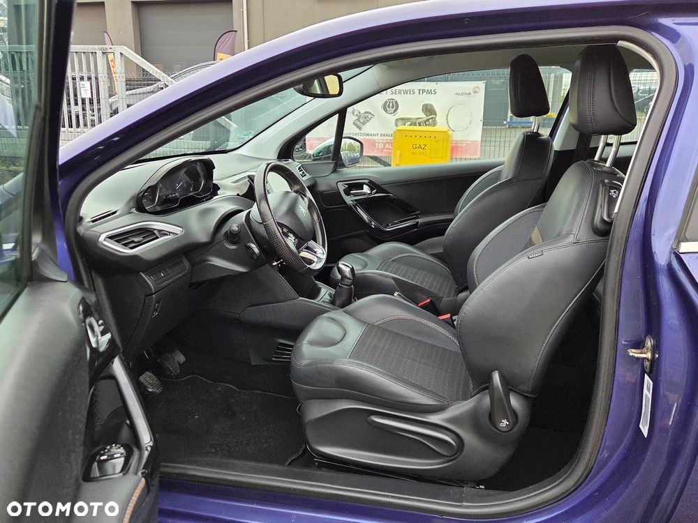 Peugeot 208 95 VTI Active - 11