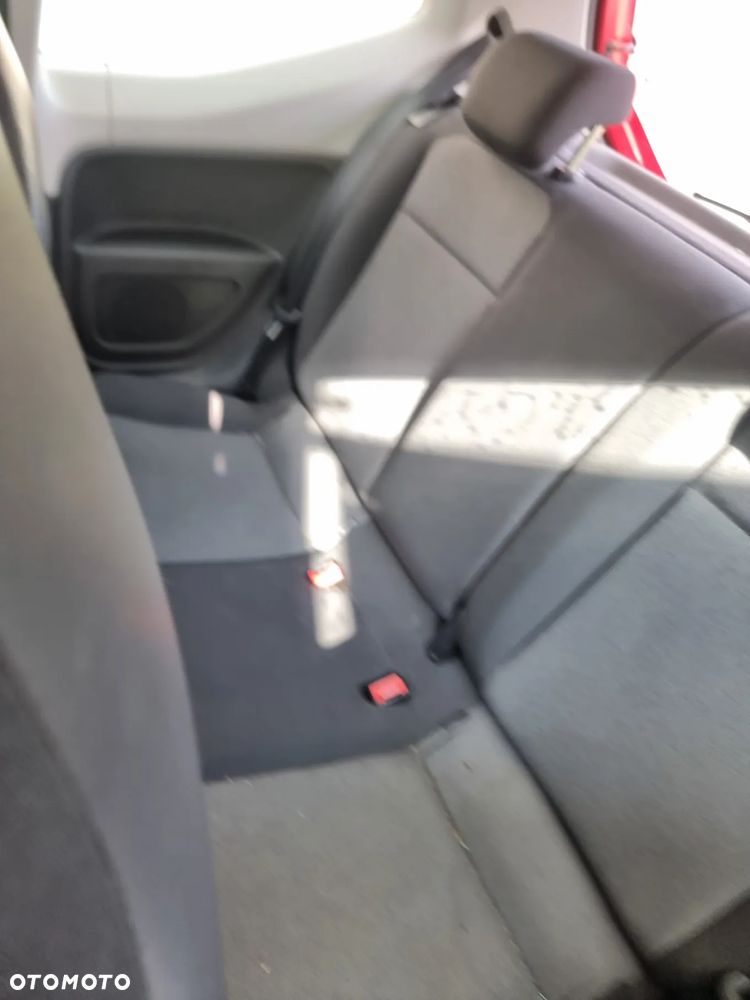 Volkswagen up! move - 8