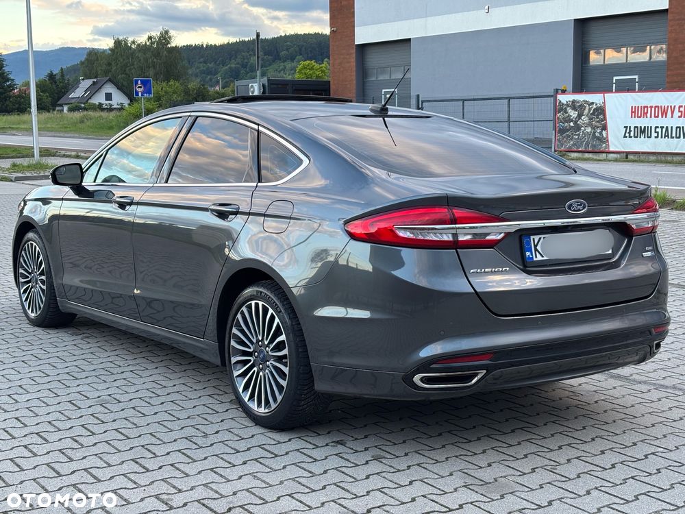 Ford Fusion 2.0 EcoBoost Titanium - 3