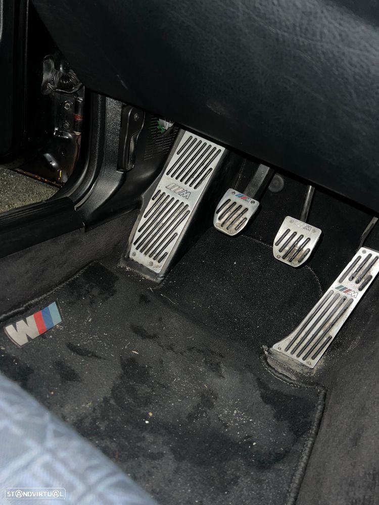 BMW 318 tds Touring - 16