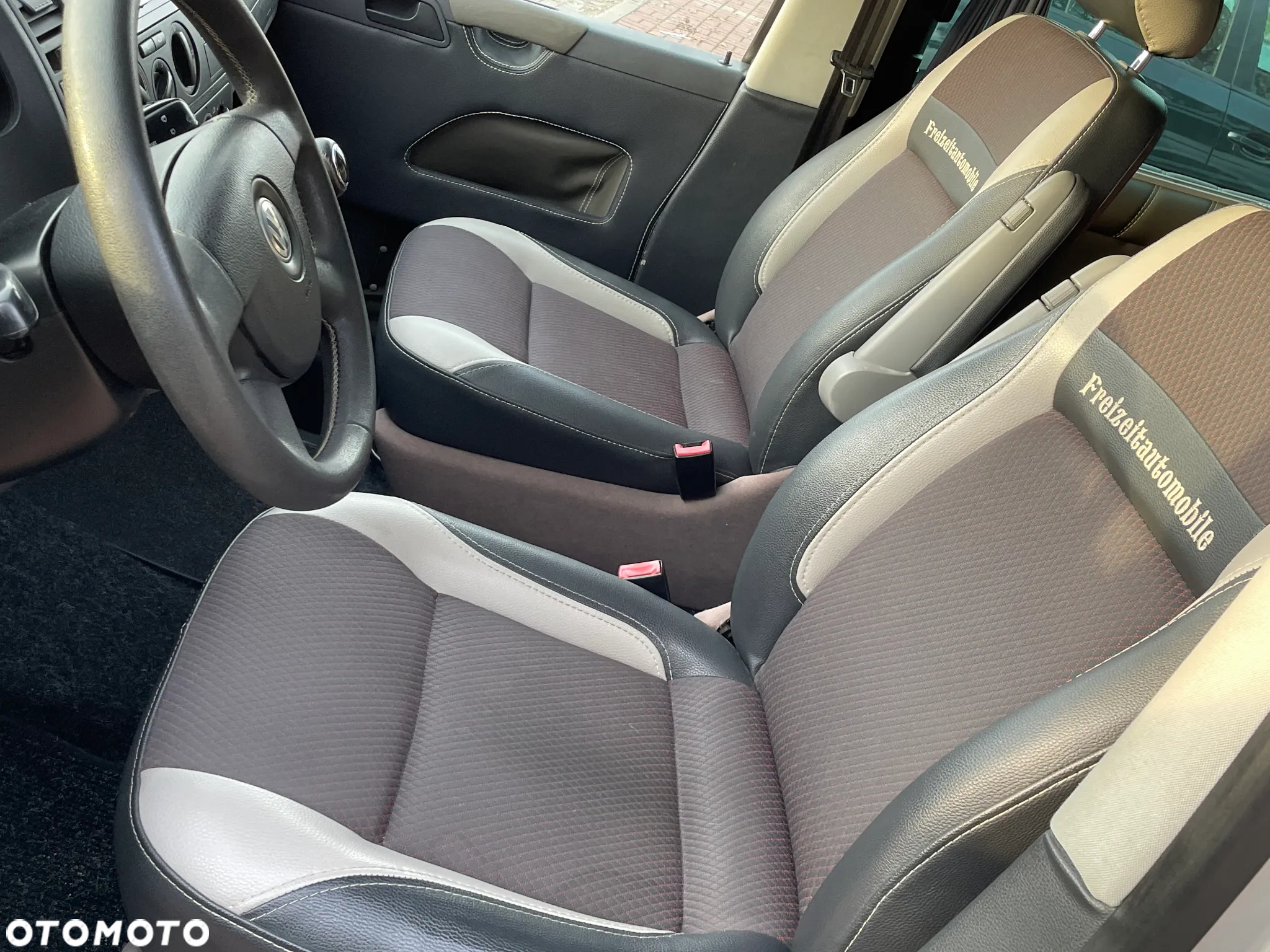 Volkswagen California - 17
