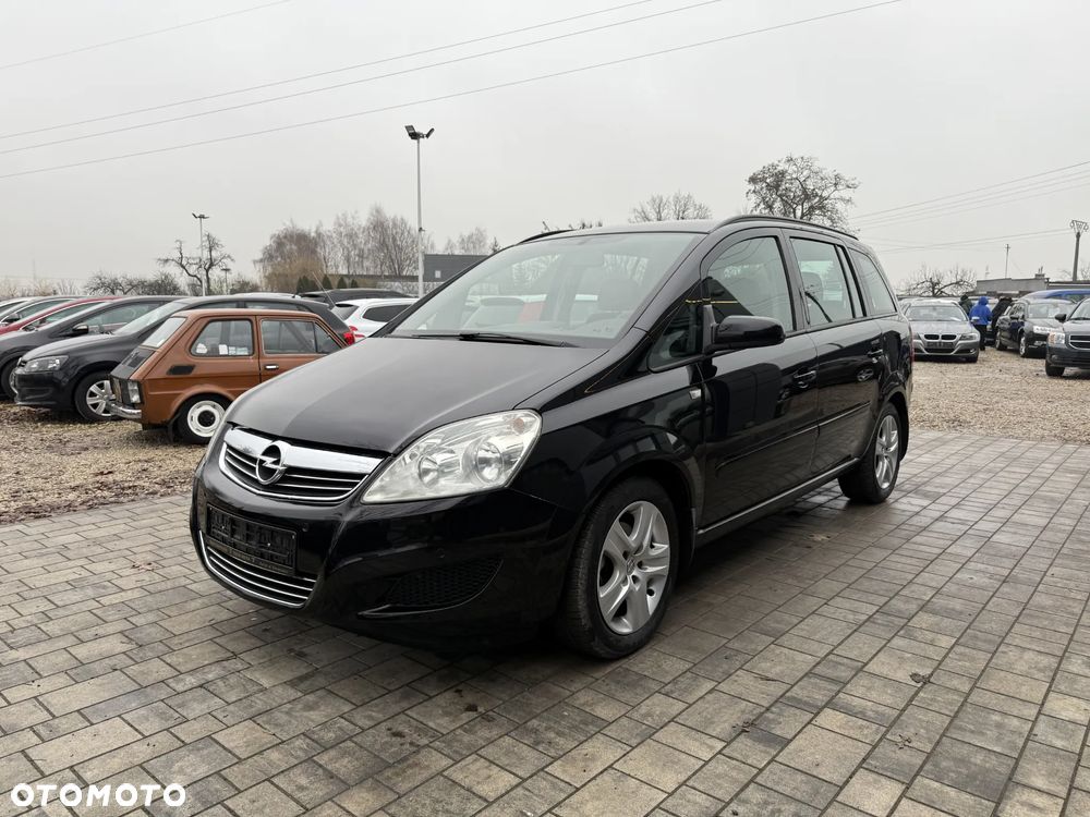Opel Zafira 1.8 Cosmo - 2