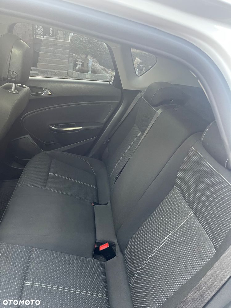 Opel Astra 1.6 Turbo Edition - 13