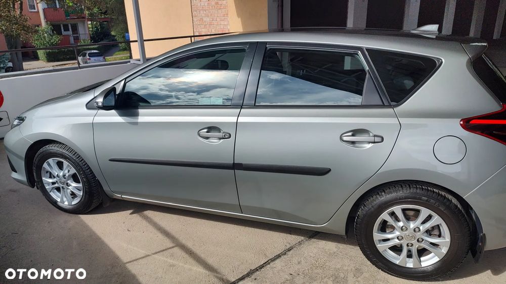 Toyota Auris 1.33 VVT-i Active - 16