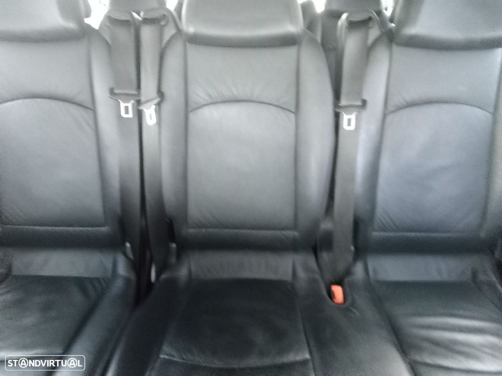 Mercedes-Benz Viano 2.2 CDi Ambiente Longo - 32