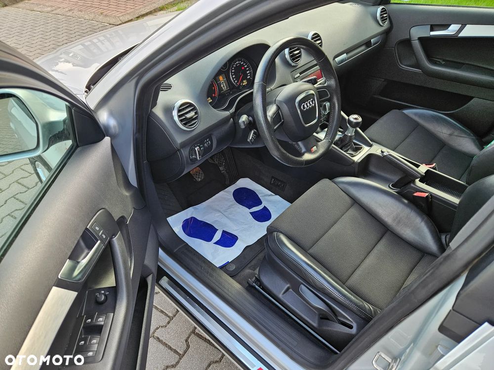 Audi A3 Limousine - 14