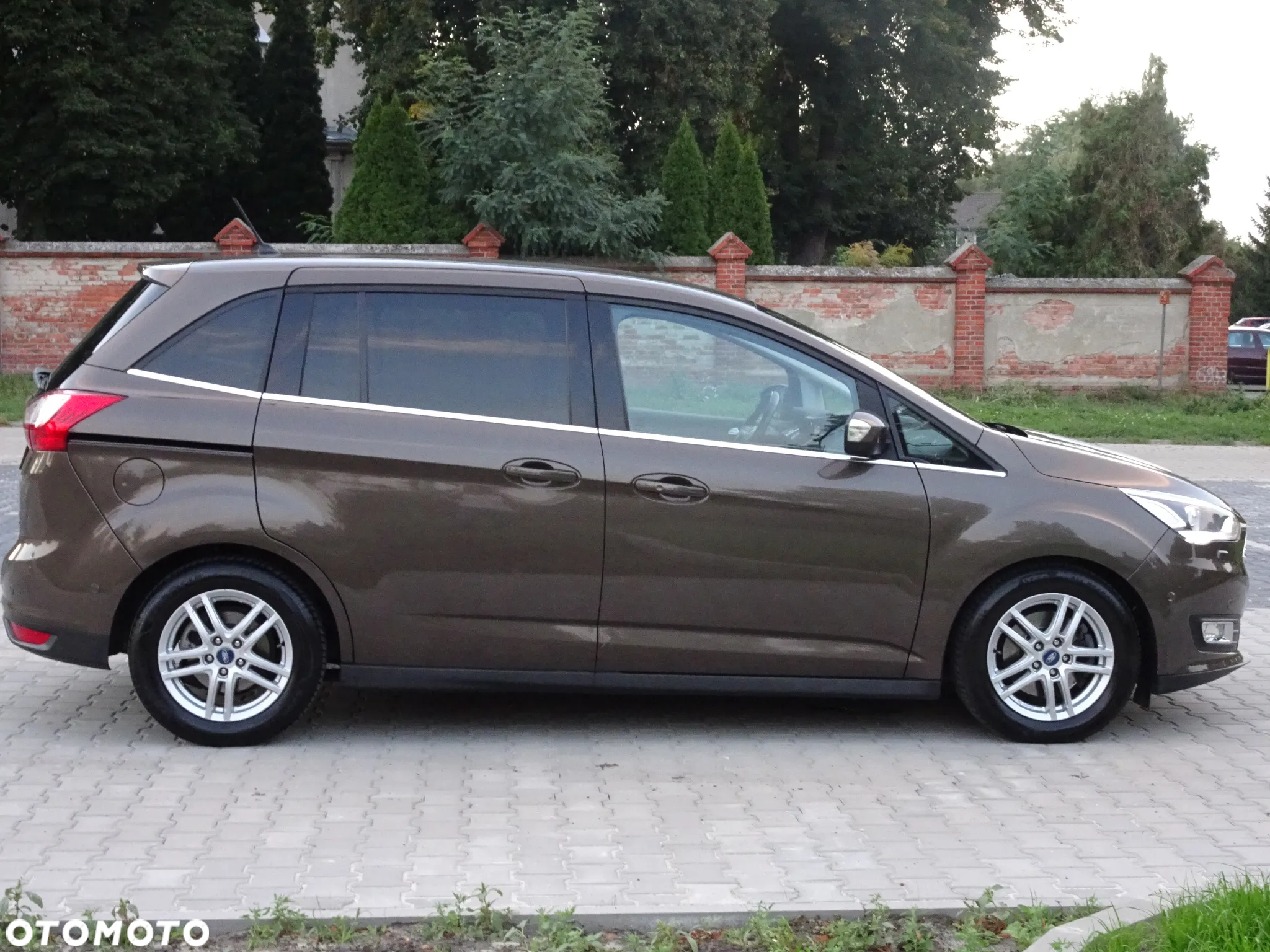 Ford Grand C-MAX 1.5 EcoBoost Start-Stopp-System Titanium - 8