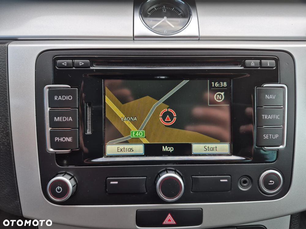 Volkswagen Passat 2.0 TDI BlueMotion Technology Comfortline - 7