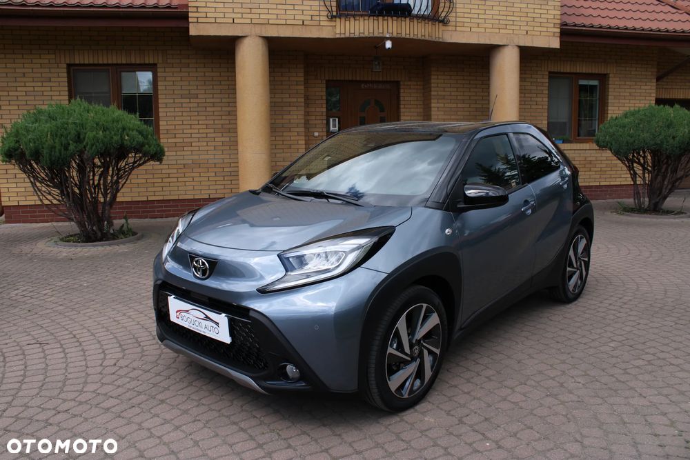 Toyota Aygo X 1.0 VVT-i Executive - 1