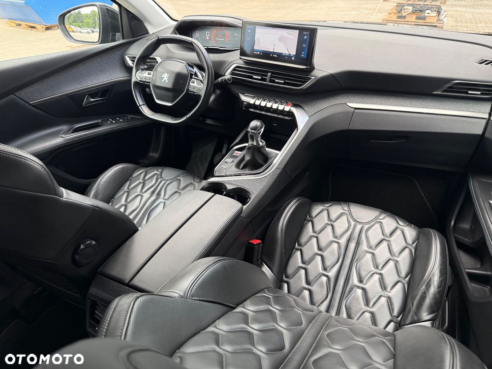 Peugeot 3008 1.2 PureTech Allure S&S - 7