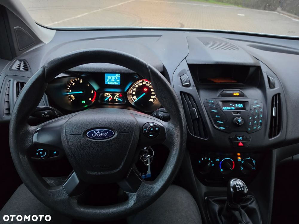 Ford Transit Connect - 13