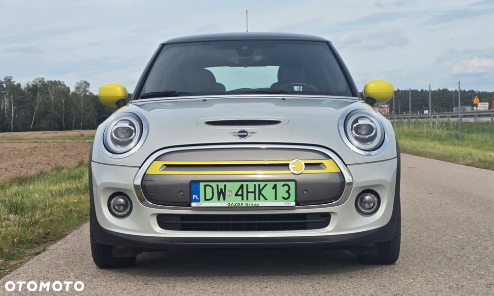 MINI Cooper SE Yours Trim - 2