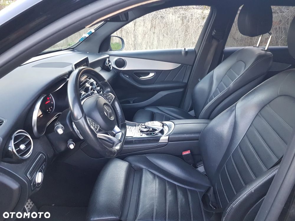 Mercedes-Benz GLC 250 d 4Matic 9G-TRONIC AMG Line - 14