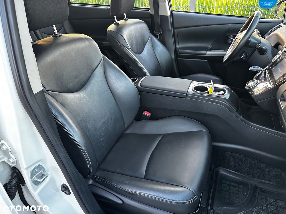 Toyota Prius+ (Hybrid) Executive - 36