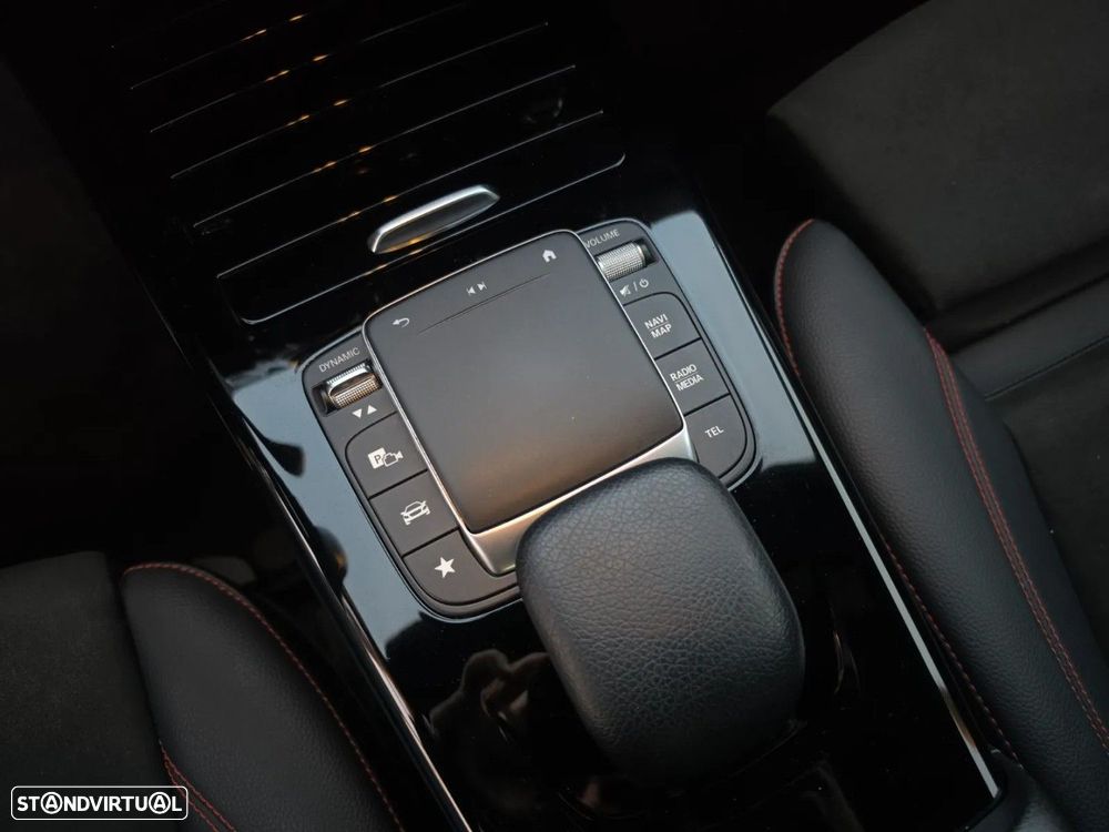 Mercedes-Benz A 200 - 18