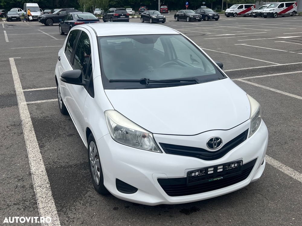 Toyota Yaris - 10