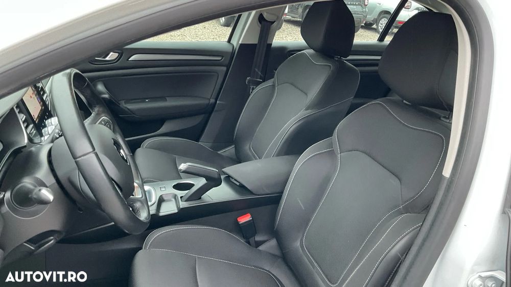 Renault Megane TCE 140 EDC Techno - 26