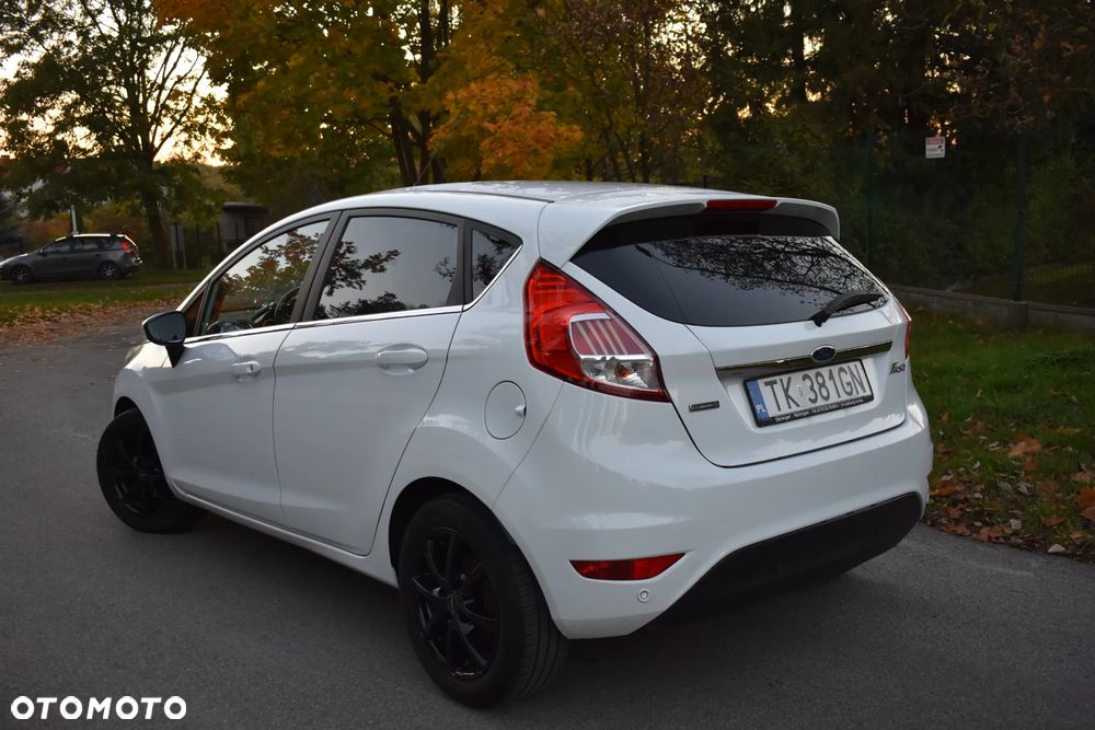 Ford Fiesta 1.0 EcoBoost STart-Stop Titanium - 3
