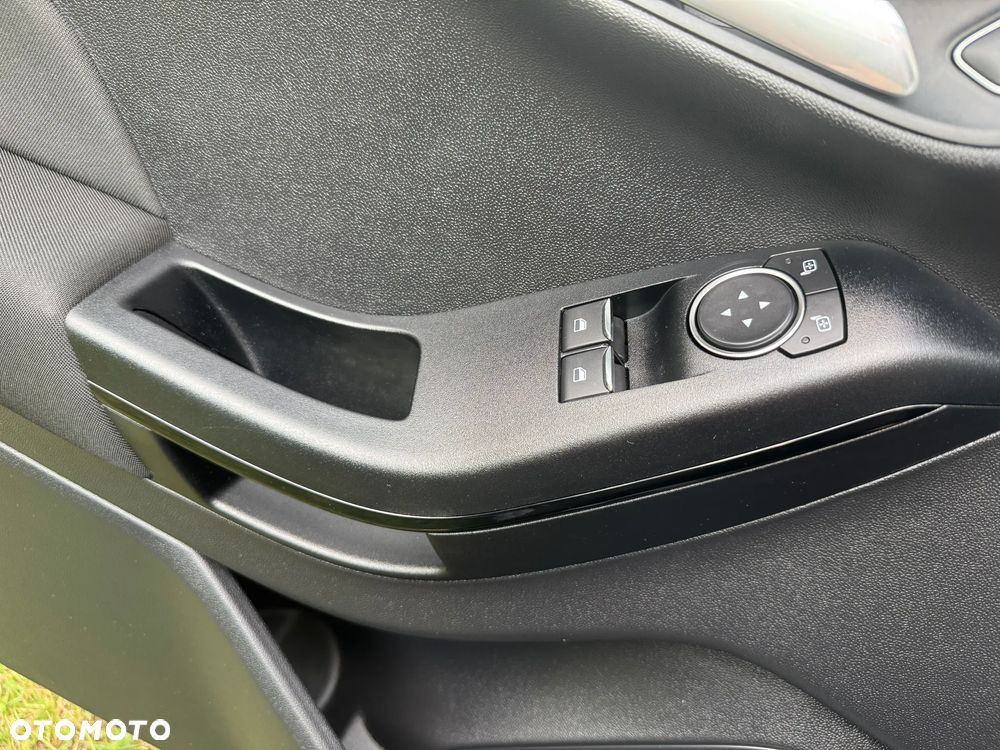 Ford Fiesta - 20