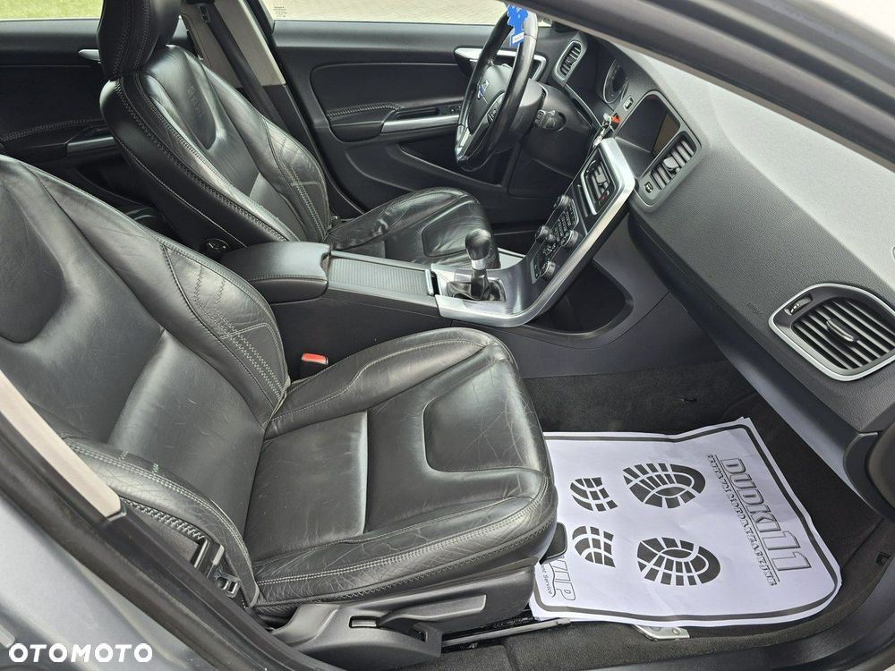 Volvo V60 - 25