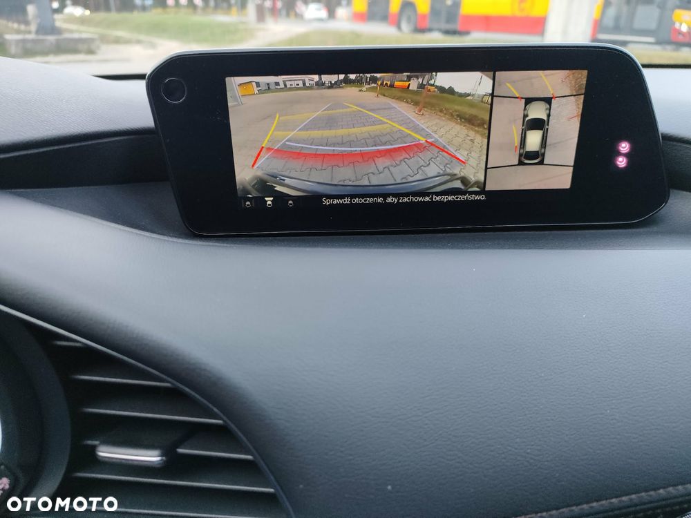 Mazda 3 2.0 mHEV Hikari - 13