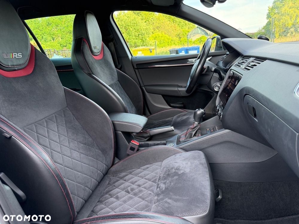 Skoda Octavia 2.0 TDI RS Challenge DSG - 20