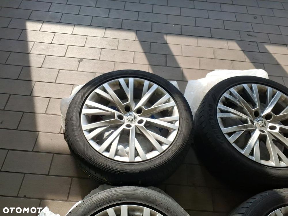 Skoda Superb 2.0 TDI 4x4 DSG Style - 5