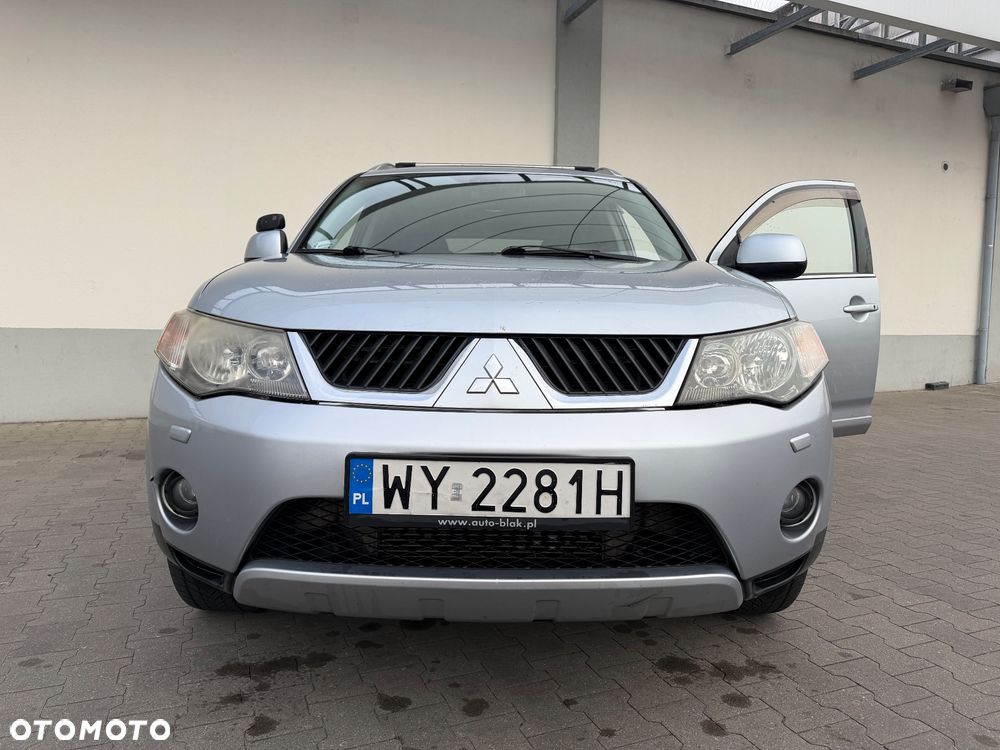 Mitsubishi Outlander 2008 photo 2