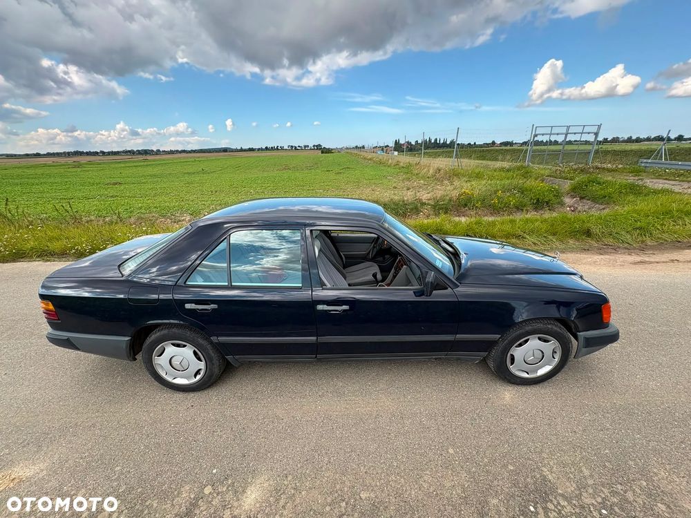 Mercedes-Benz W124 (1984-1993) - 19
