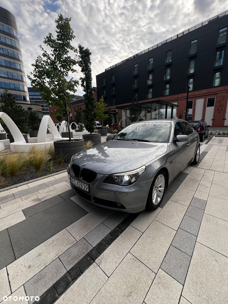 BMW Seria 5 525d - 18