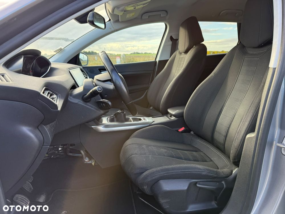 Peugeot 308 HDi FAP 150 Allure - 18