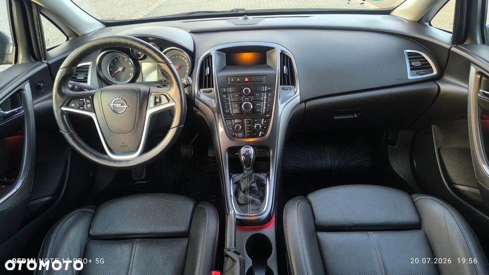 Opel Astra 1.4 Turbo Innovation - 26