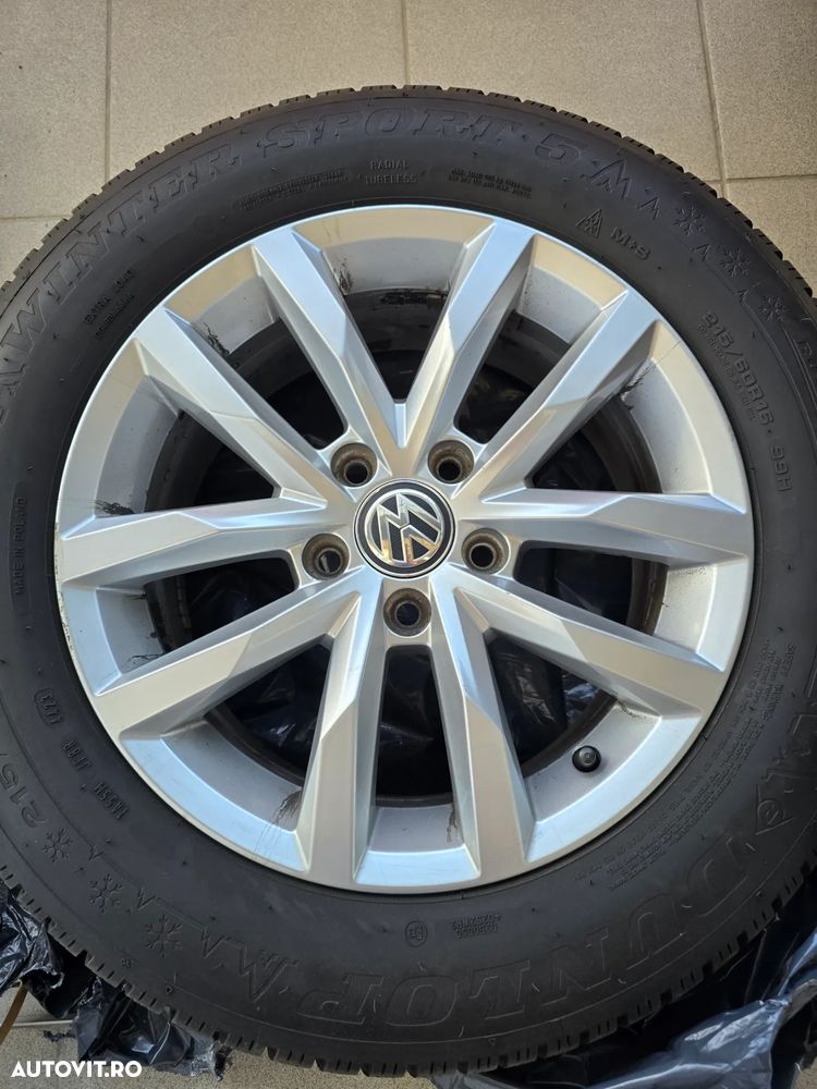 Volkswagen Passat - 25