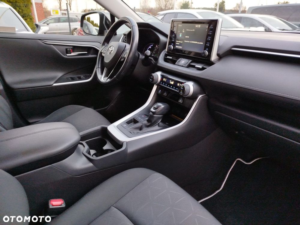 Toyota RAV4 - 9